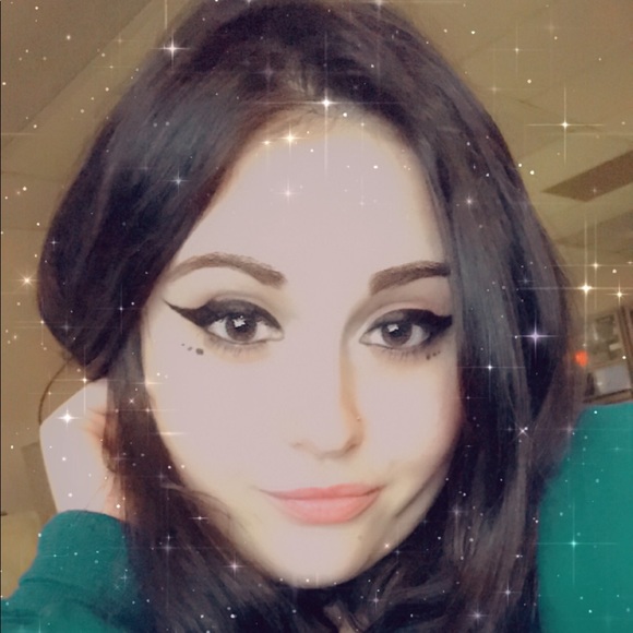 Meet your Posher, Christy - Picture 7 of 9